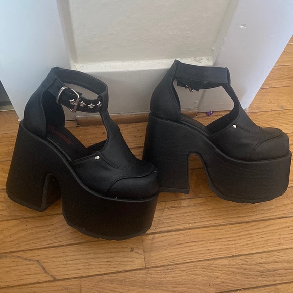 Demonia Shoes - Cute platform Mary Jane shoes